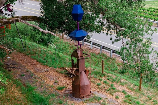 Read more about the article Upcycled Sculpture Art: How It Is ActuallyMade